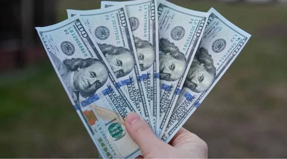 Війна виснажує українську економіку, а іноземні інвестори втрачають інтерес до України.