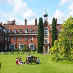 Для создания частной школы логотип